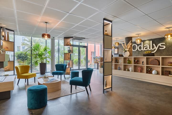 Appart'hôtel Odalys City - Bioparc Lyon Est