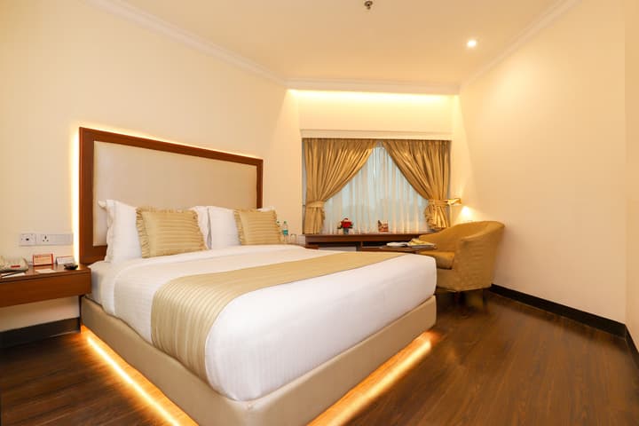 Hotel The Royal Plaza