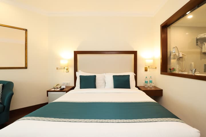 Hotel The Royal Plaza