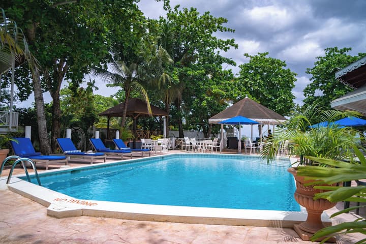 Merrils Beach Resort II