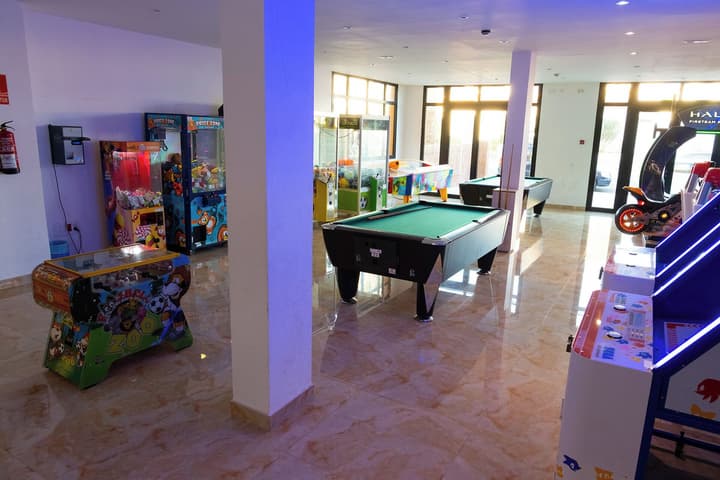 Grand Muthu Golf Plaza Hotel