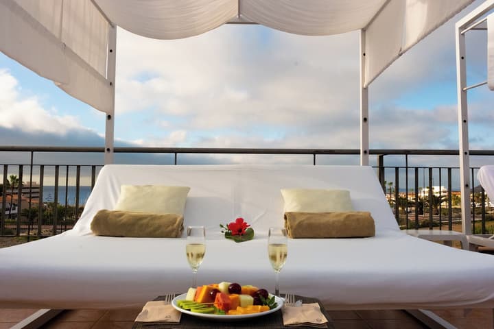 Grand Muthu Golf Plaza Hotel