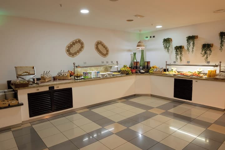 Grand Muthu Golf Plaza Hotel