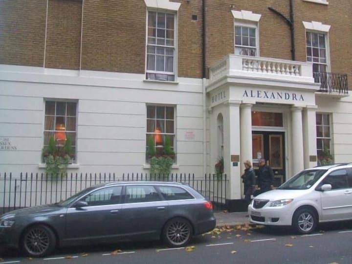 Alexandra Hotel