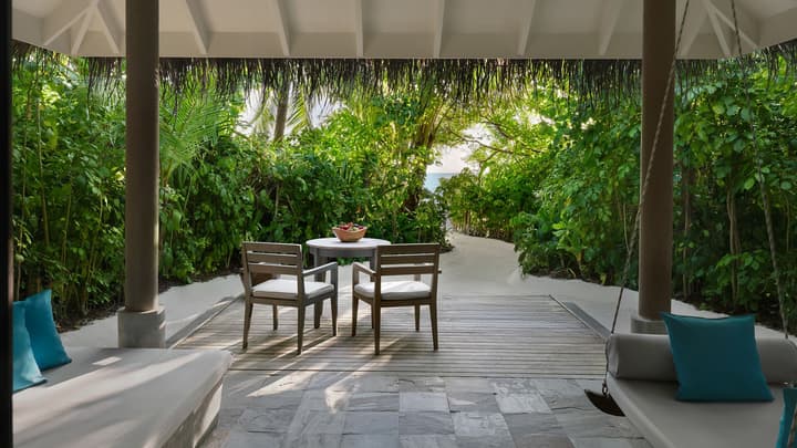 Anantara Dhigu Maldives Resort