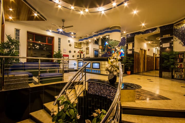 The Sun Court Hotel Yatri