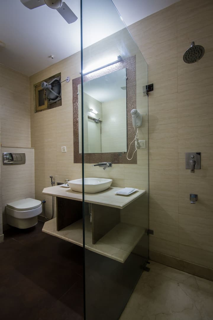 The Sun Court Hotel Yatri