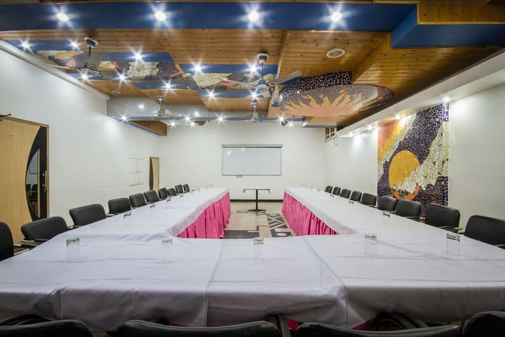 The Sun Court Hotel Yatri