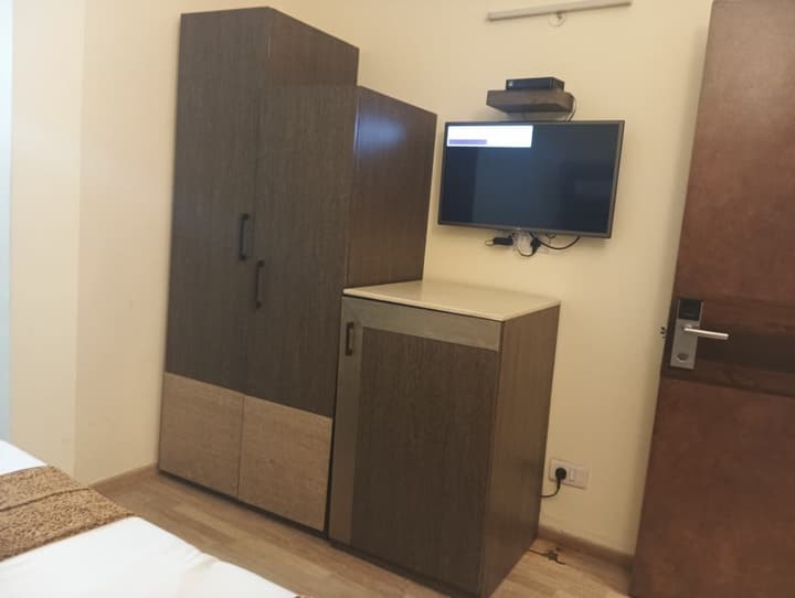 The Sun Court Hotel Yatri