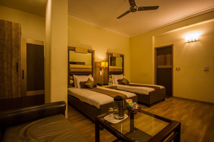 The Sun Court Hotel Yatri