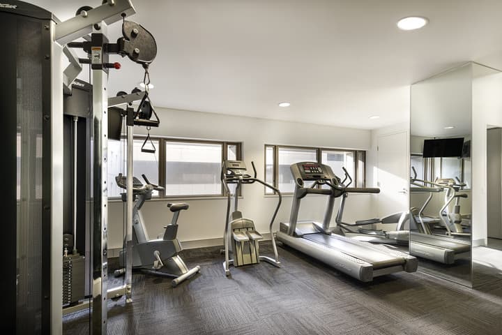 Causeway 353 Hotel