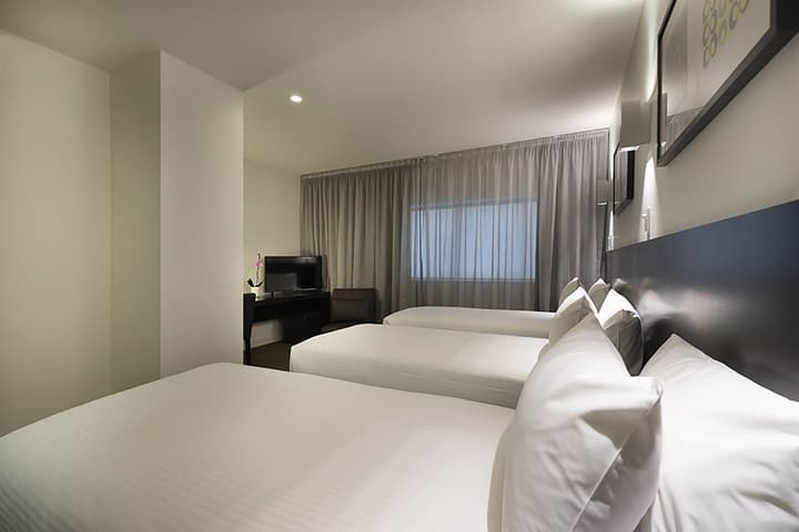 Causeway 353 Hotel