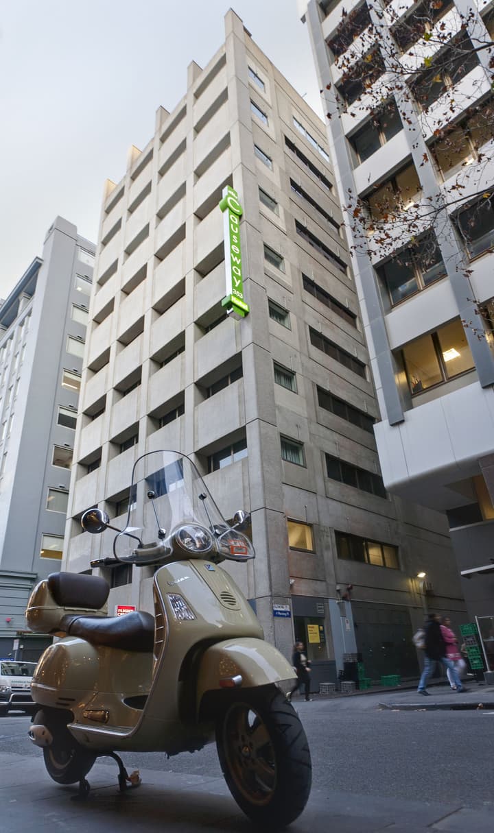 Causeway 353 Hotel