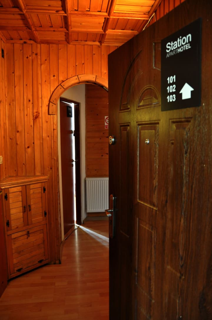 Station Aparthotel