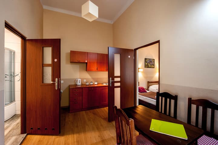 Station Aparthotel