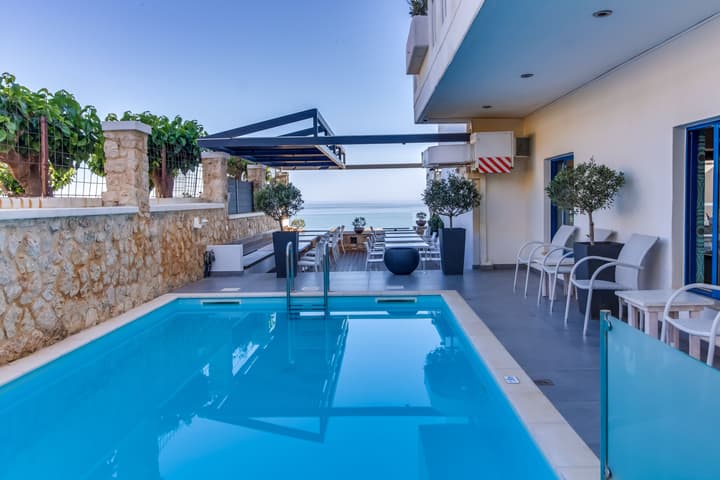 Alexis Hotel