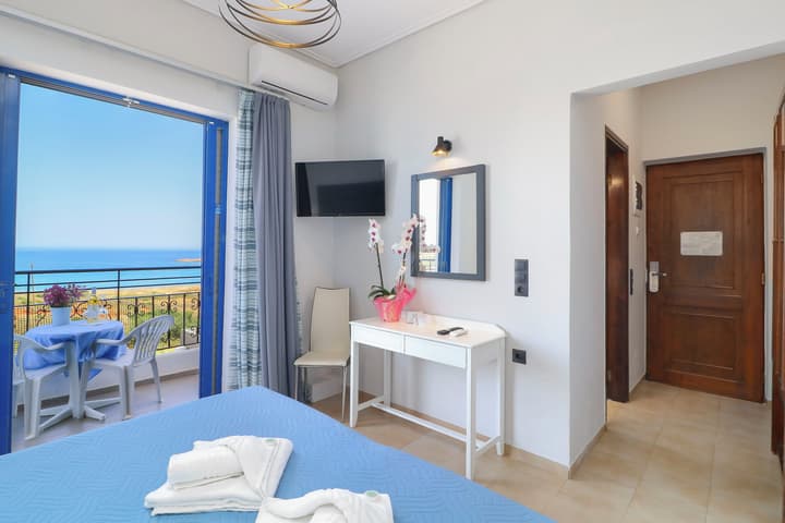 Alexis Hotel