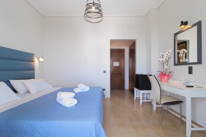 Alexis Hotel