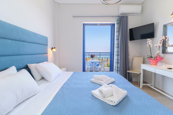 Alexis Hotel