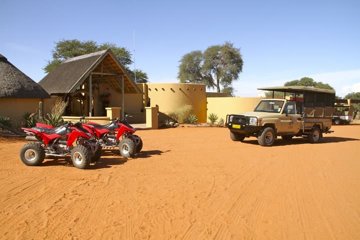 Zebra Kalahari Lodge