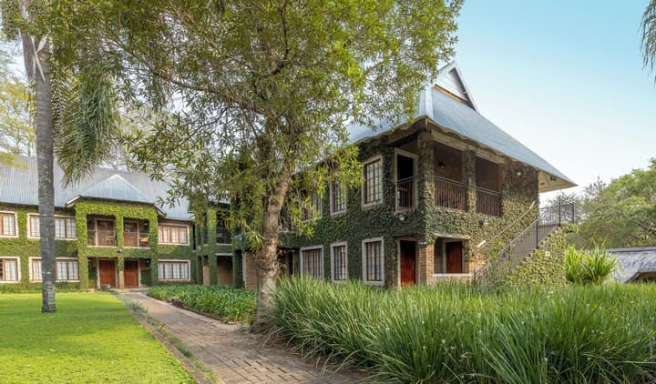 Hippo Hollow Country Estate