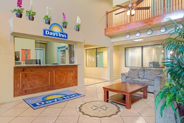 Days Inn by Wyndham Downtown St. Louis