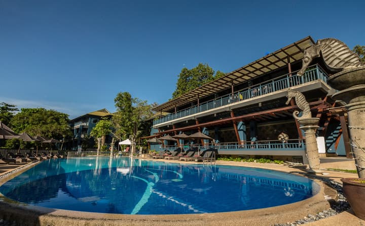 Peace Laguna Resort & Spa