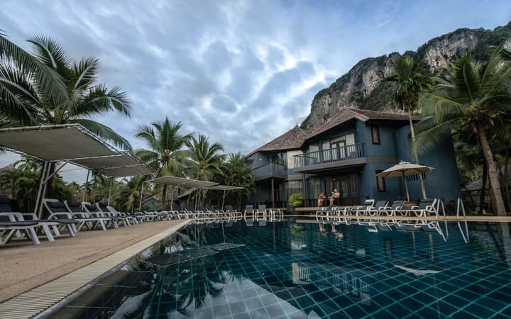 Peace Laguna Resort & Spa