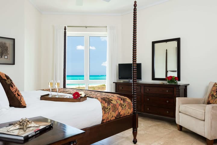 West Bay Club