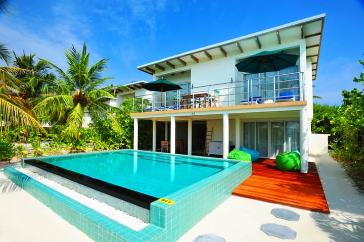 Holiday Inn Resort Kandooma Maldives by IHG