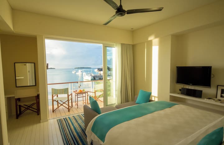 Holiday Inn Resort Kandooma Maldives by IHG