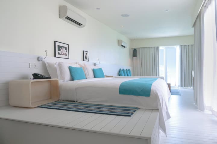 Holiday Inn Resort Kandooma Maldives by IHG