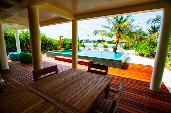 Holiday Inn Resort Kandooma Maldives by IHG