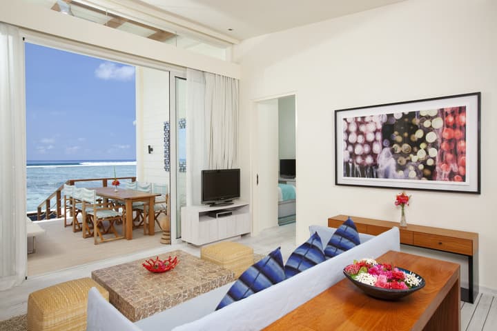 Holiday Inn Resort Kandooma Maldives by IHG