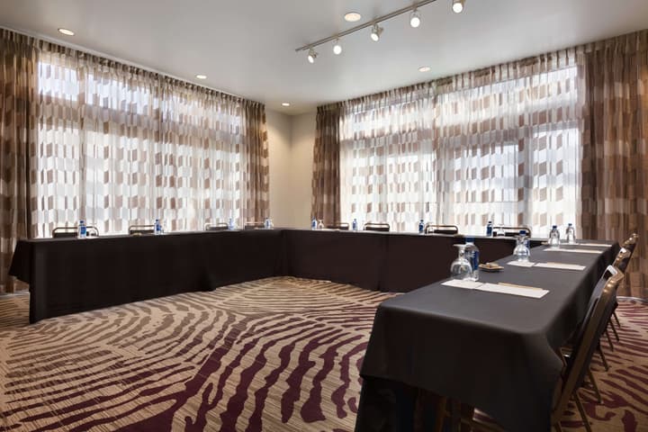 DoubleTree by Hilton Hotel Oklahoma City Airport