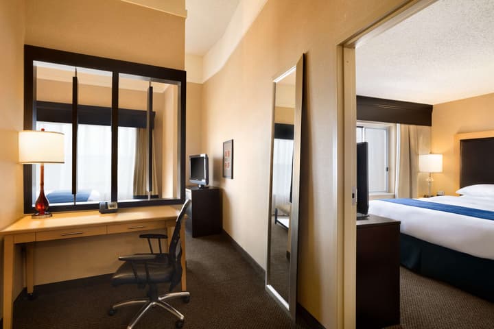 DoubleTree by Hilton Hotel Oklahoma City Airport
