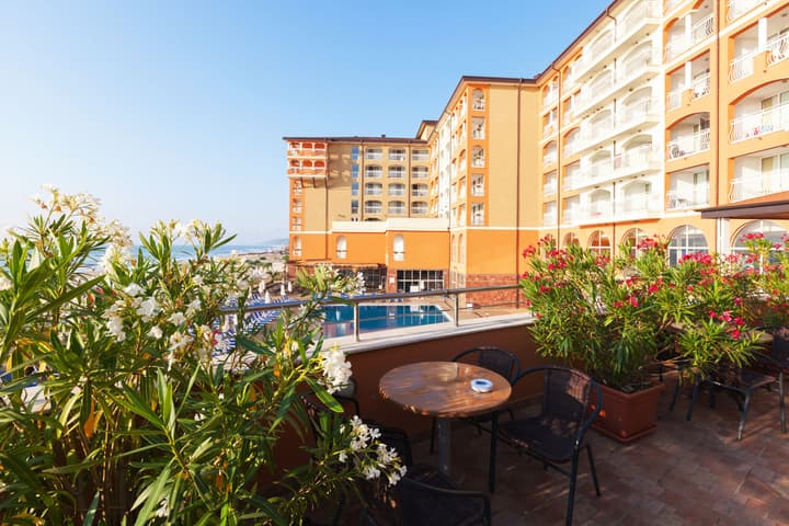 Sol Luna Bay Resort