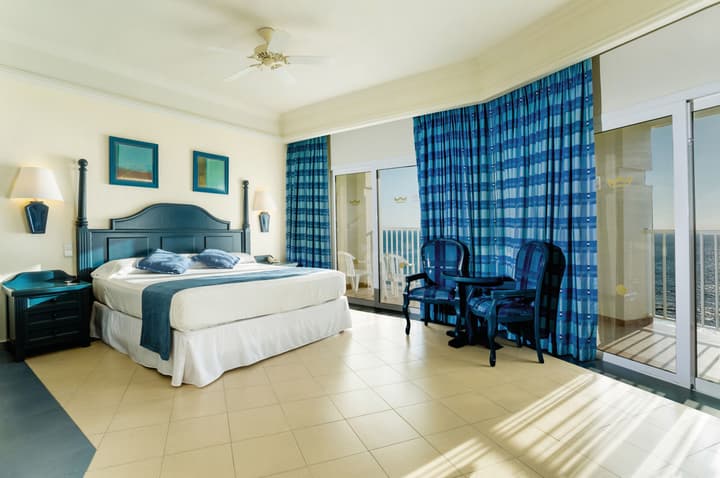 Hotel Riu Emerald Bay - All Inclusive