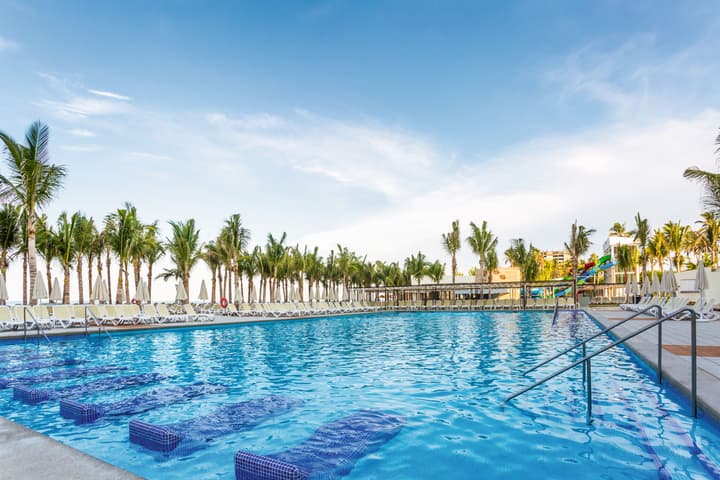 Hotel Riu Emerald Bay - All Inclusive