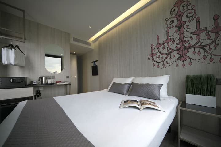 Hotel 81 Premier Princess