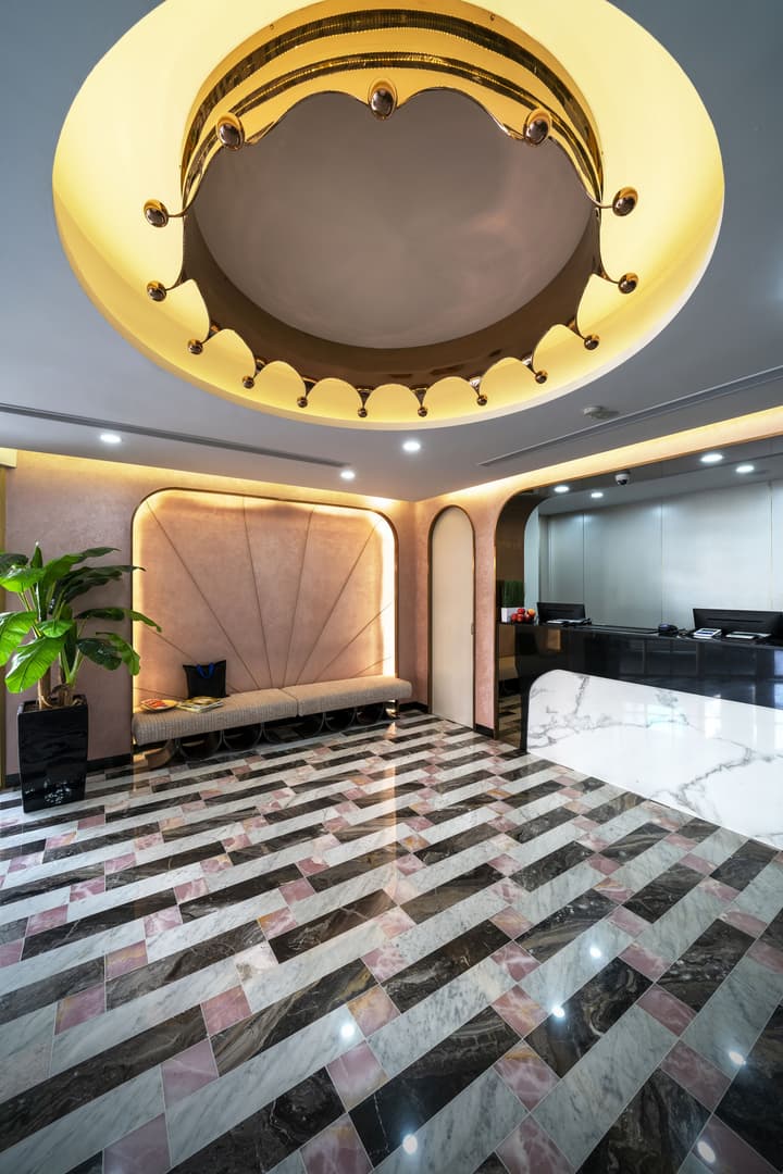 Hotel 81 Premier Princess