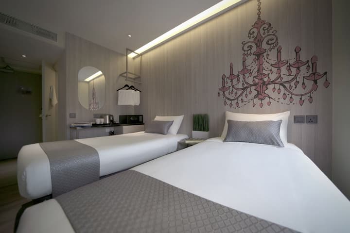 Hotel 81 Premier Princess