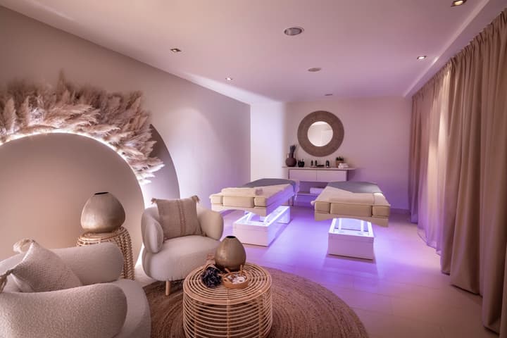 Valamar Lacroma Hotel