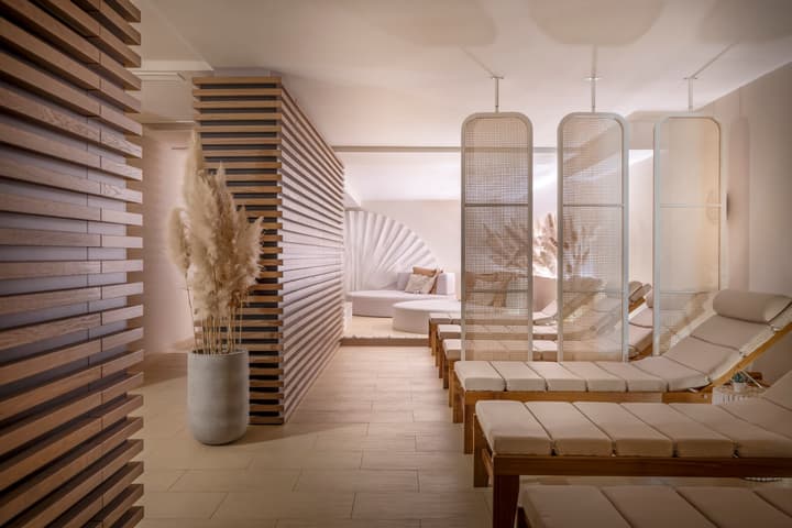 Valamar Lacroma Hotel