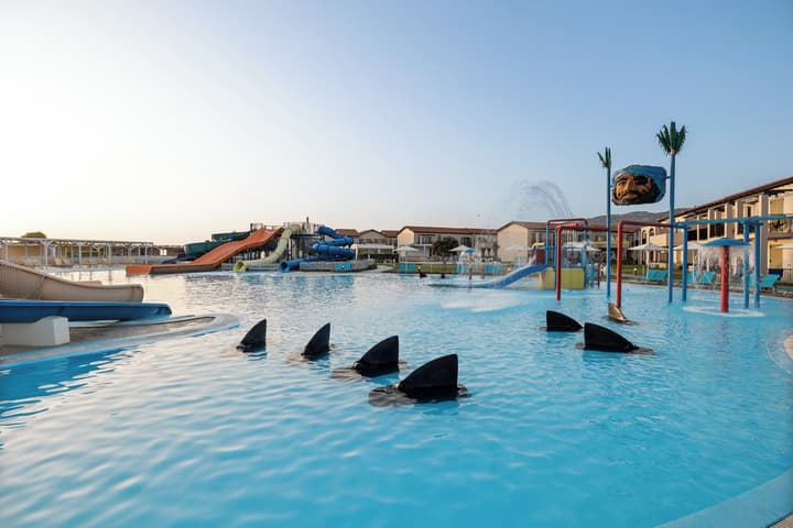 White Olive Marine Aquapark - All Inclusive