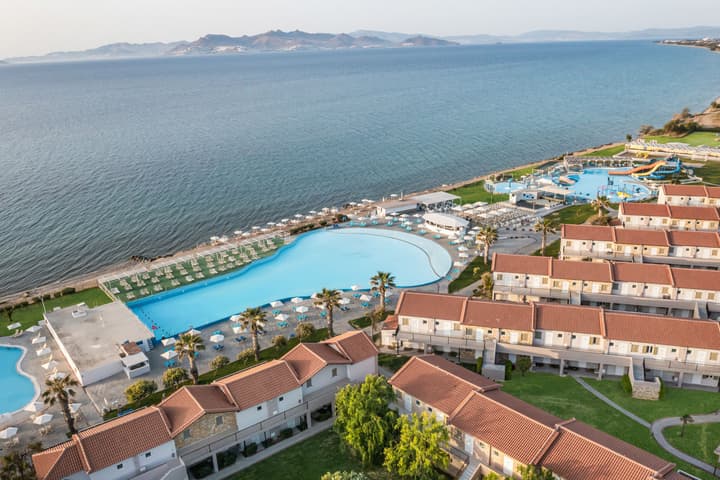 White Olive Marine Aquapark - All Inclusive
