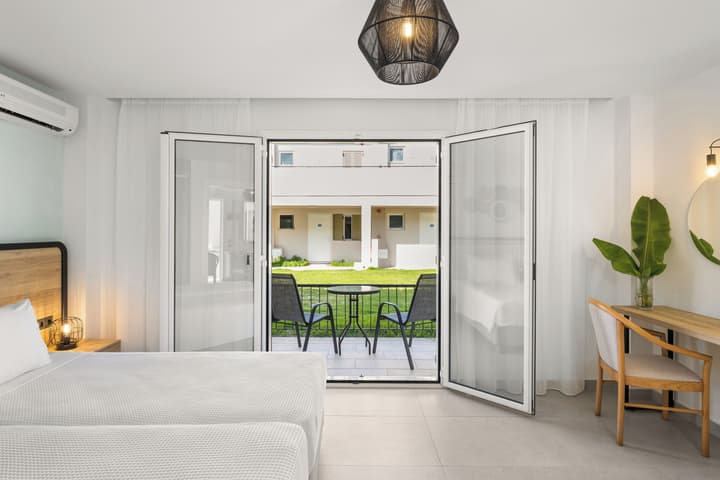 White Olive Marine Aquapark - All Inclusive