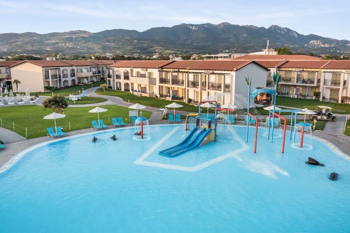 White Olive Marine Aquapark - All Inclusive