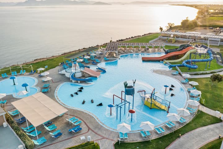 White Olive Marine Aquapark - All Inclusive