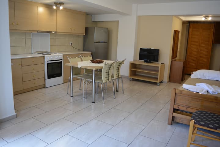 Anemomilos Suites